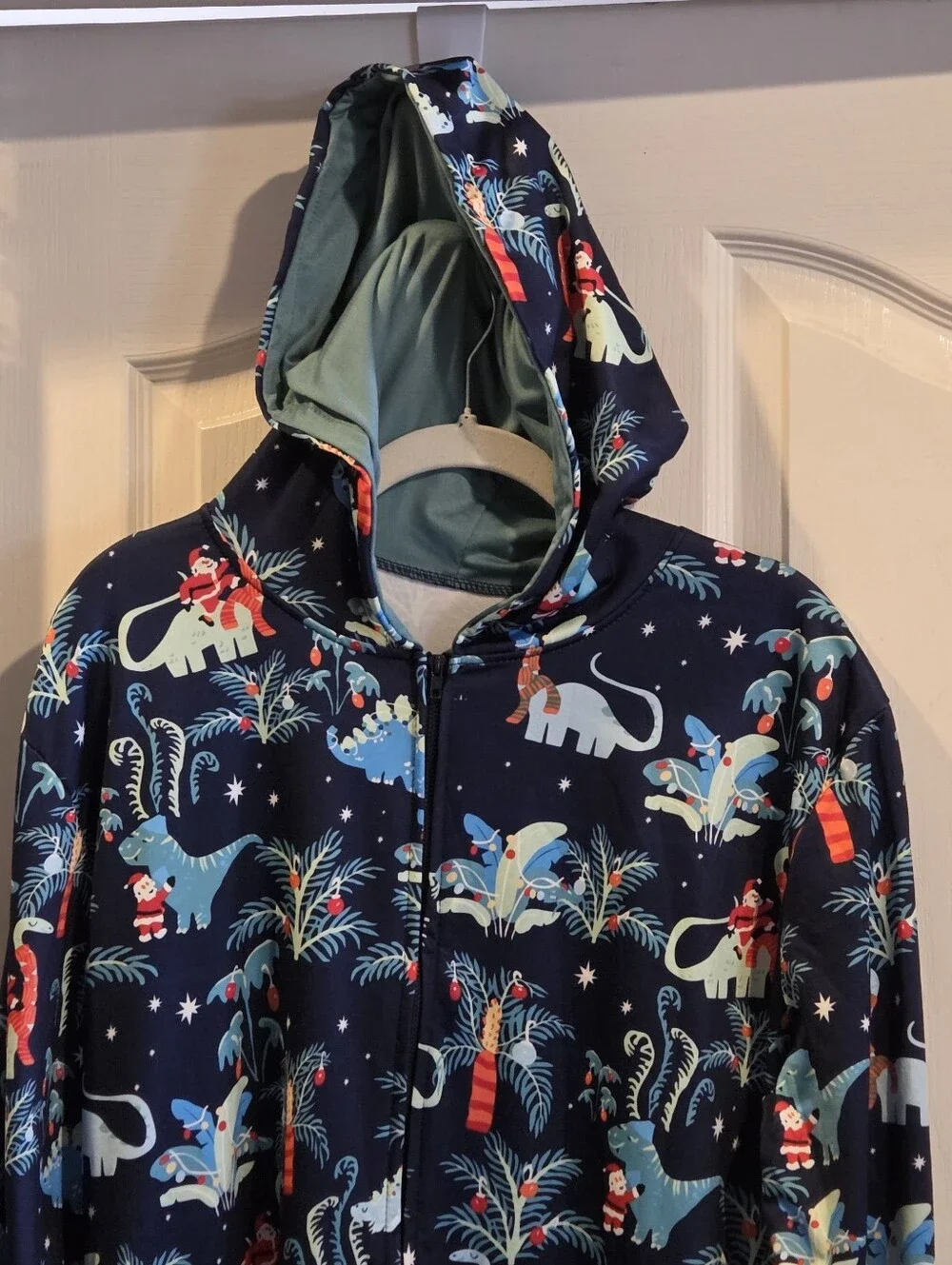 The Unbranded Brand men’s large